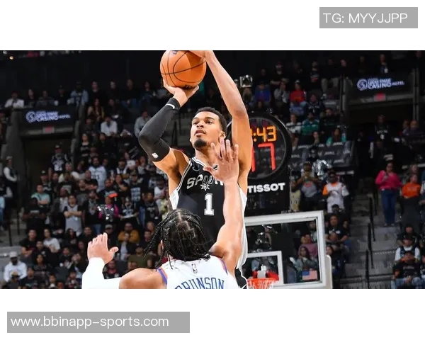 文班亚马左膝轻微过度伸展初步检查结果显示无重大损伤